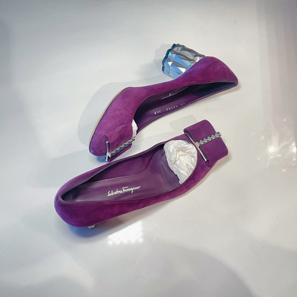 Salvatore Ferragamo Blackberry Suede Calf Bow Heels Pumps - Picture 2 of 7